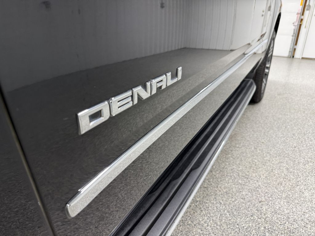 2020 GMC Yukon Image 11