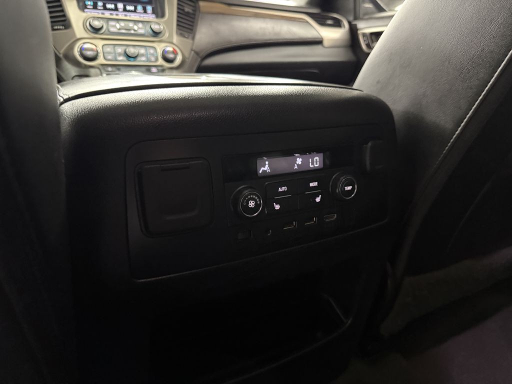 2020 GMC Yukon Image 32
