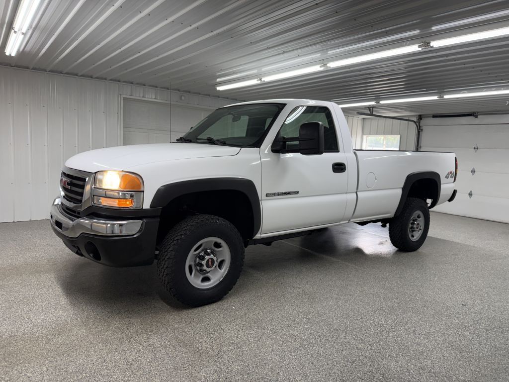 2005 GMC Sierra 2500 Image 3