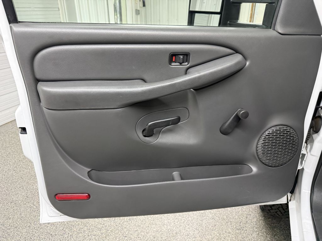 2005 GMC Sierra 2500 Image 26