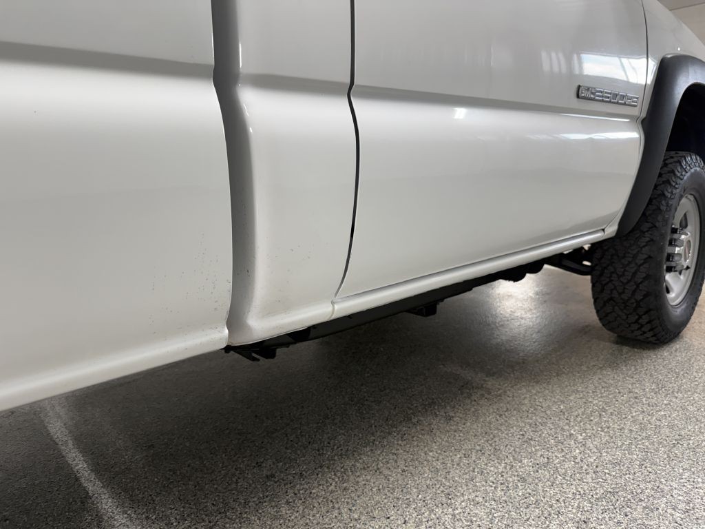 2005 GMC Sierra 2500 Image 29