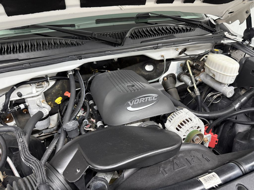 2005 GMC Sierra 2500 Image 39