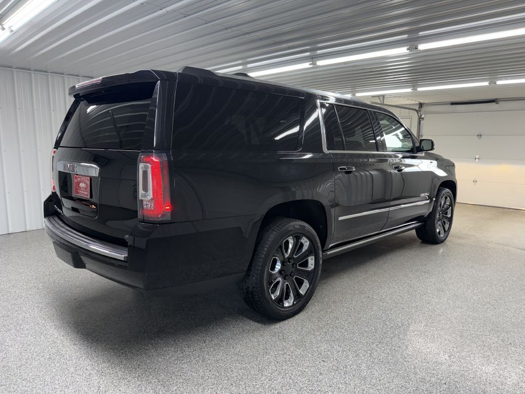 2020 GMC Yukon Image 7