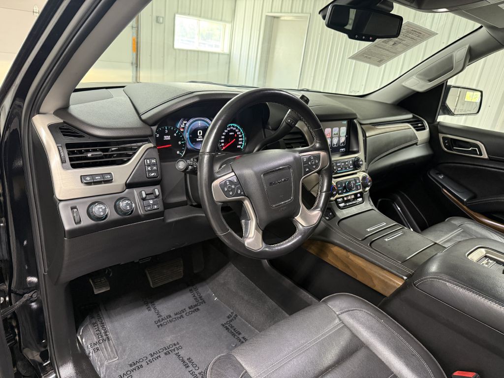 2020 GMC Yukon Image 17