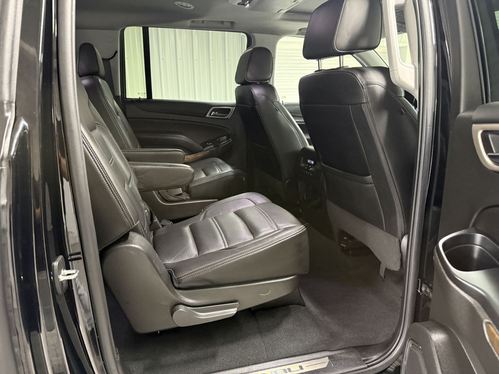 2020 GMC Yukon Image 40