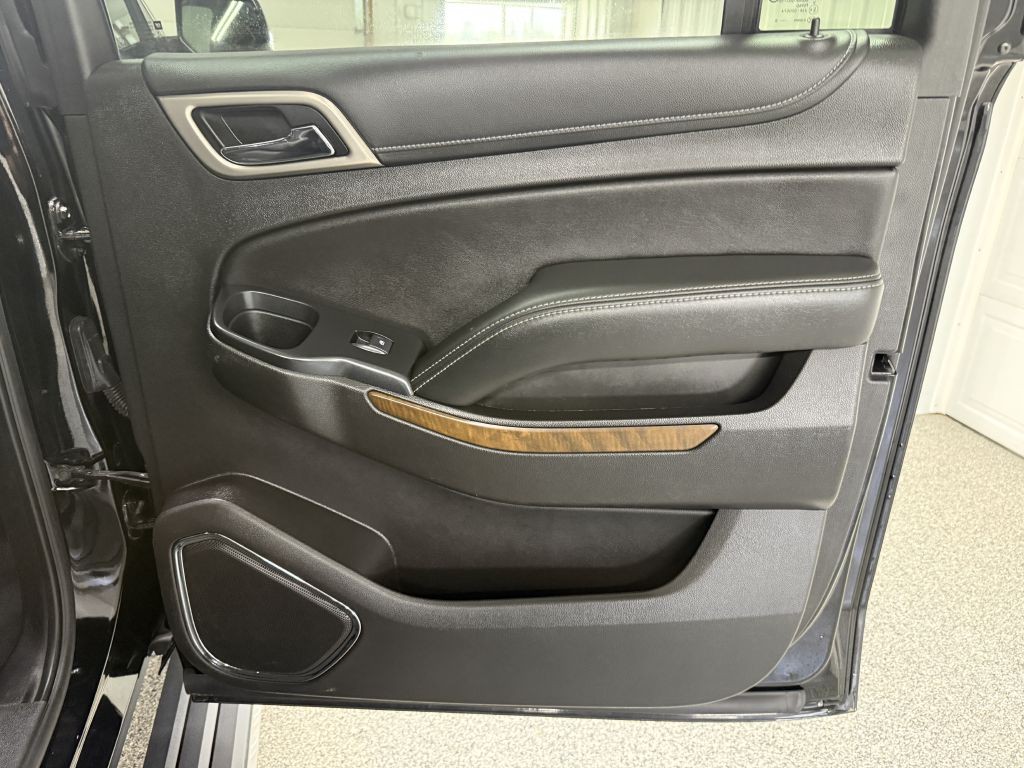 2020 GMC Yukon Image 46