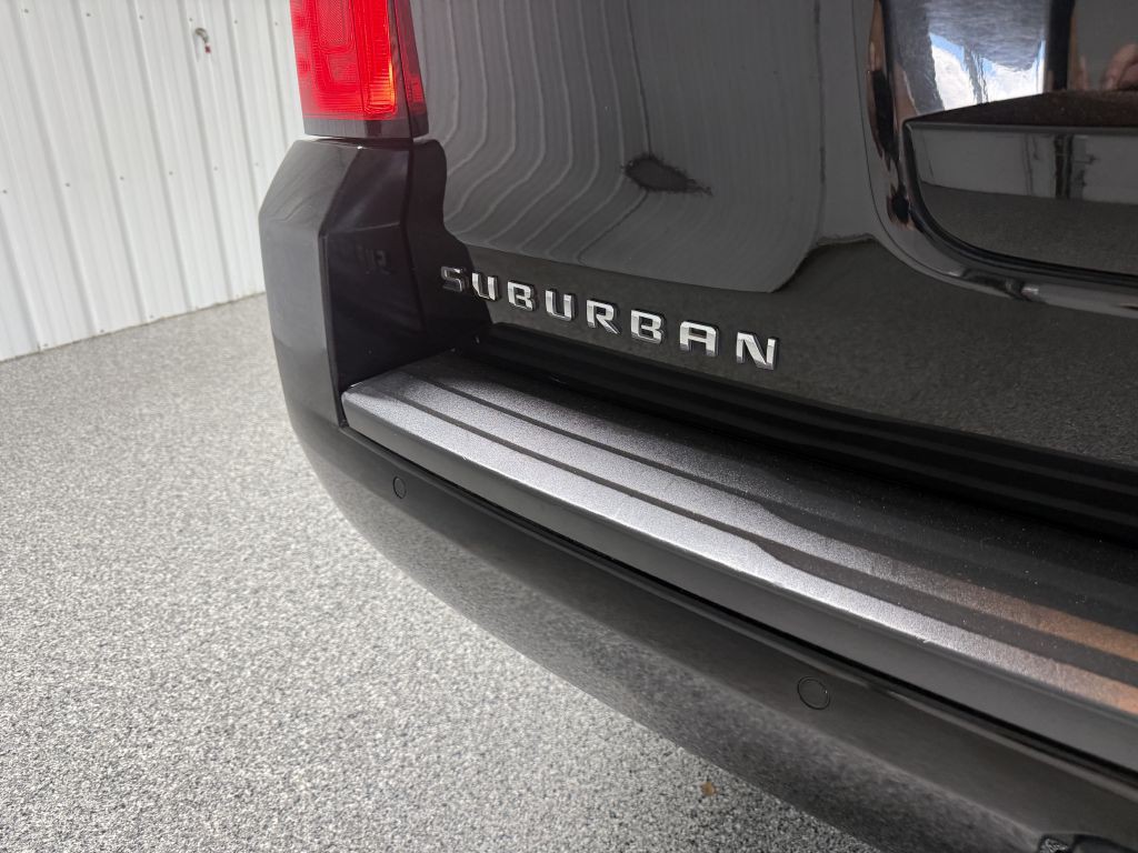 2019 Chevrolet Suburban Image 8