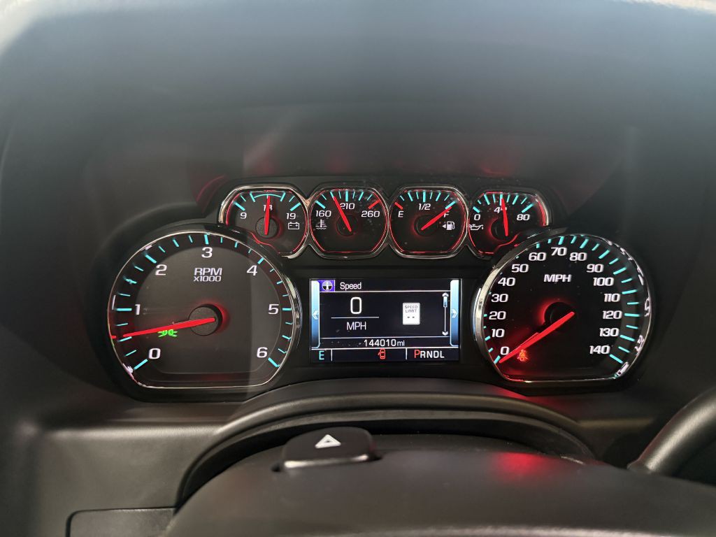 2019 Chevrolet Suburban Image 18