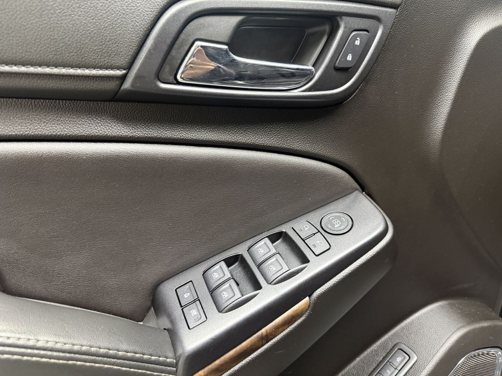 2019 Chevrolet Suburban Image 27