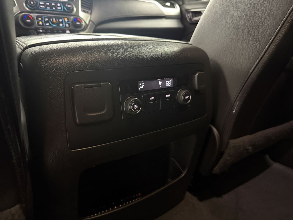 2019 Chevrolet Suburban Image 31