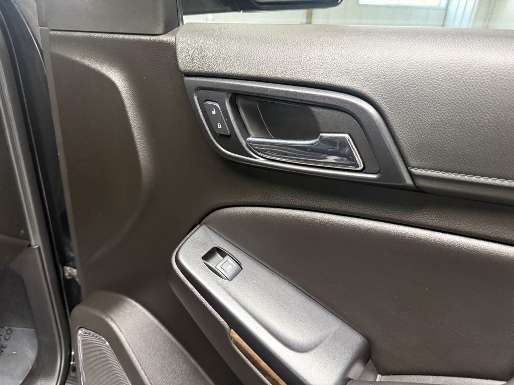 2019 Chevrolet Suburban Image 48