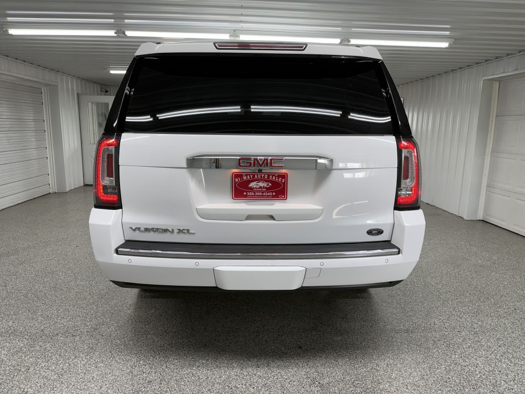 2020 GMC Yukon Image 6
