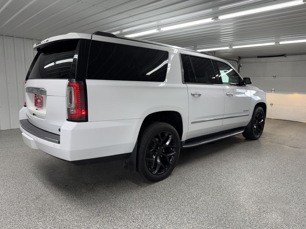 2020 GMC Yukon Image 7