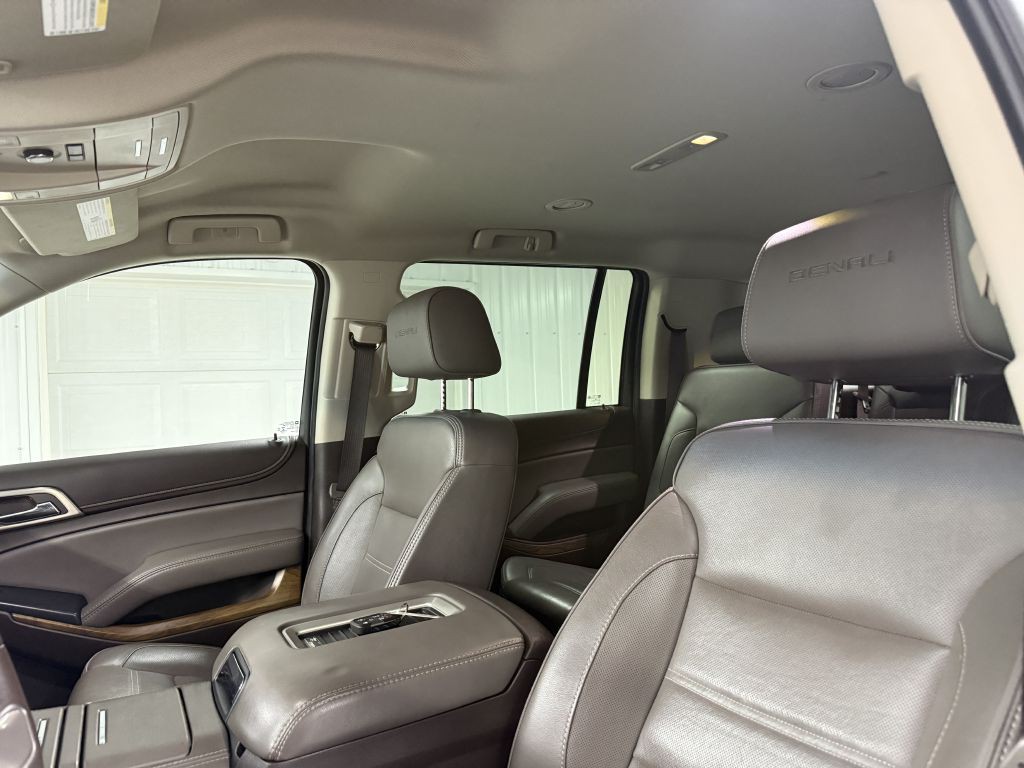 2020 GMC Yukon Image 12