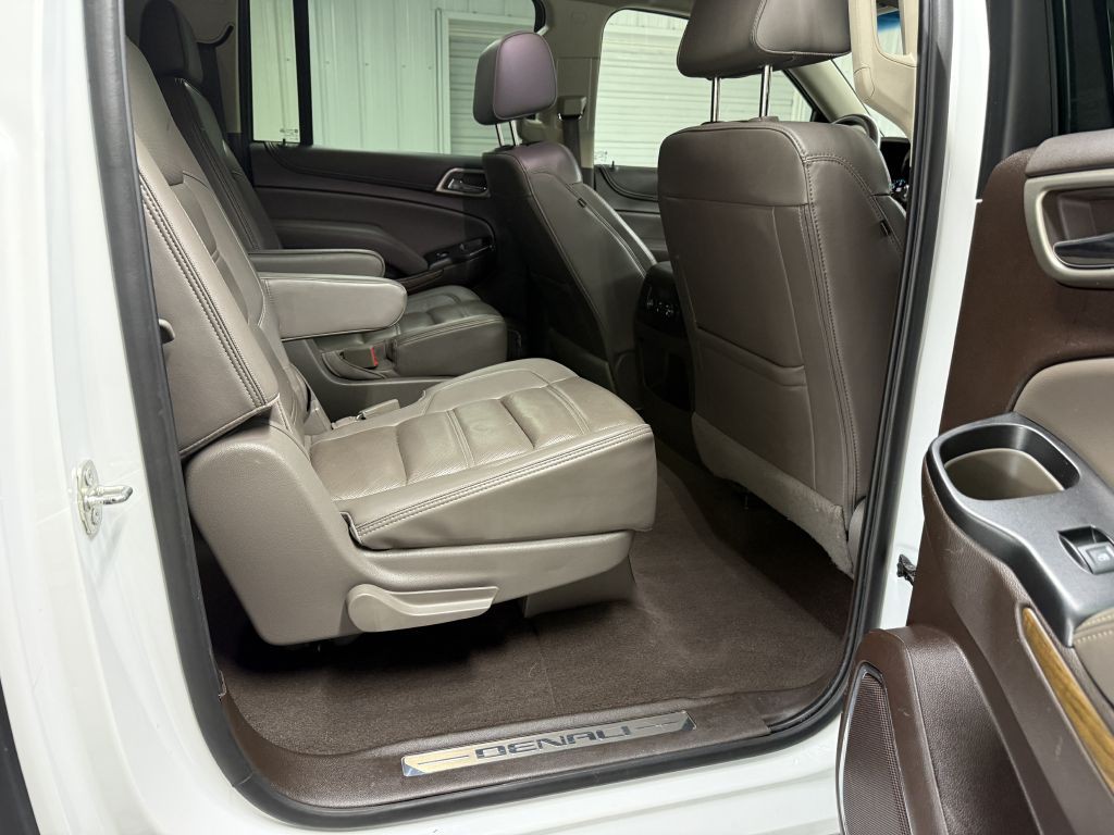 2020 GMC Yukon Image 37