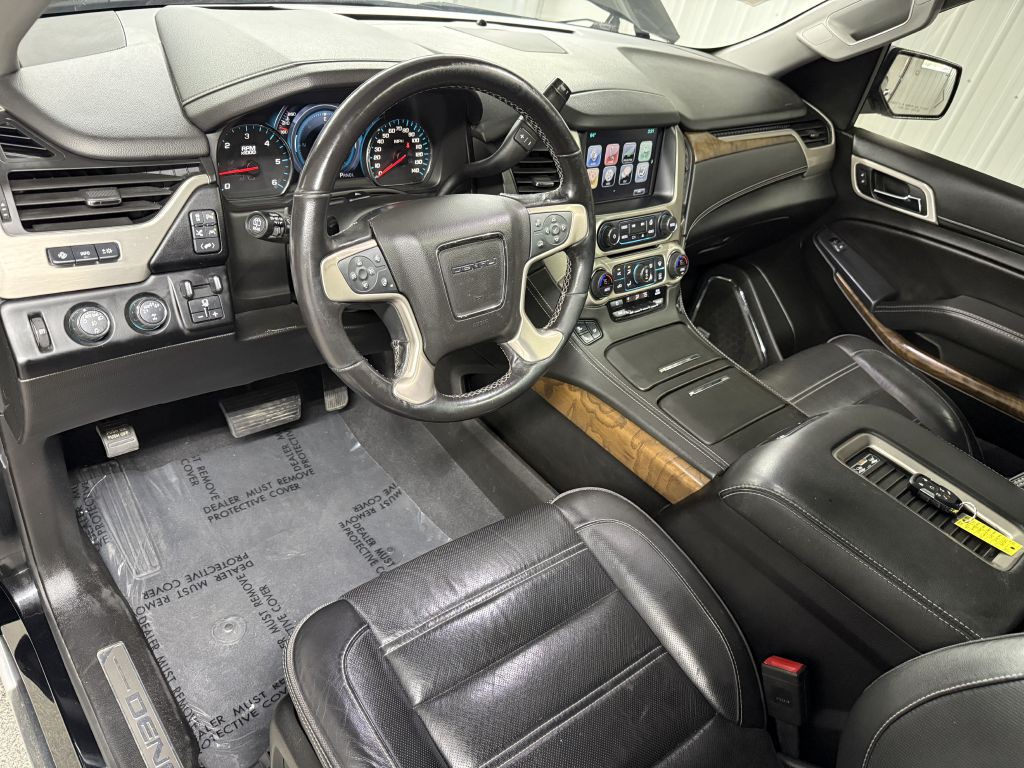 2019 GMC Yukon Image 16