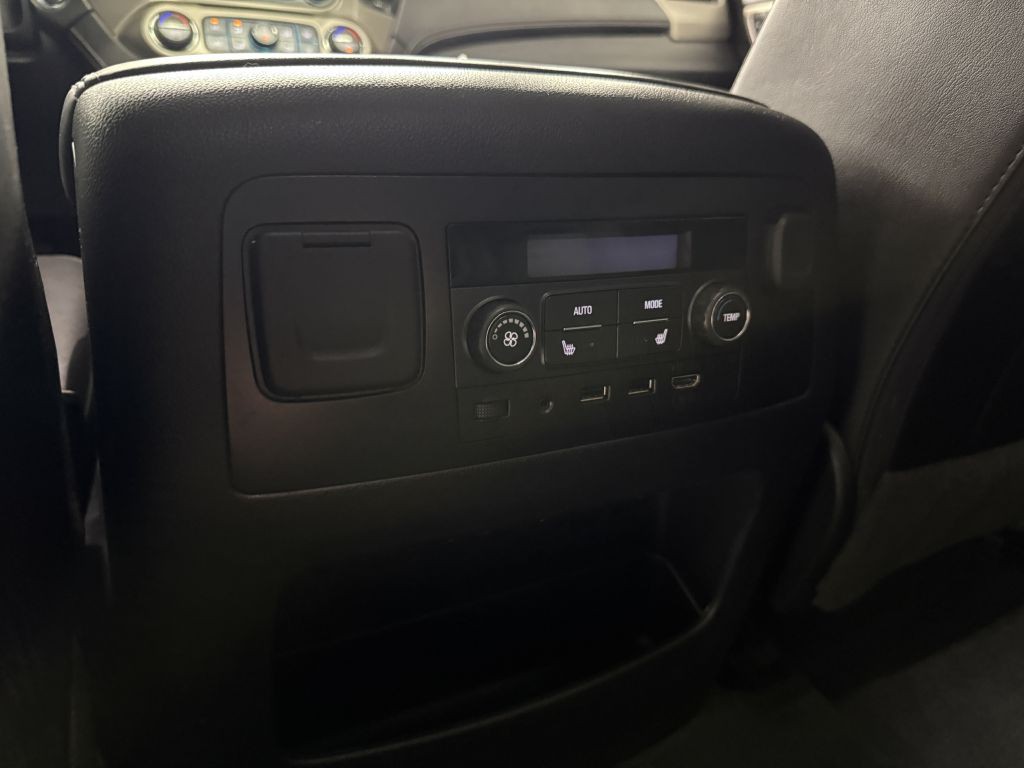 2019 GMC Yukon Image 32