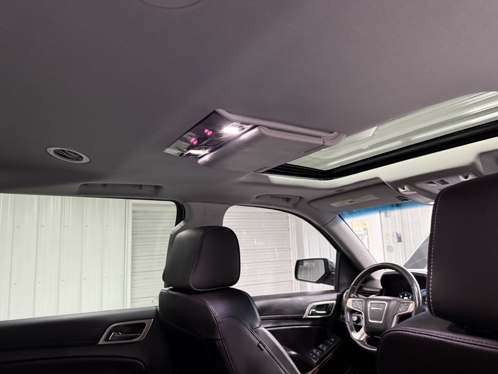 2019 GMC Yukon Image 43