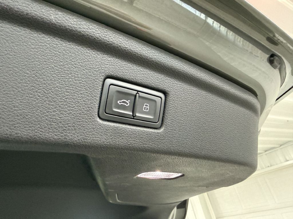 2023 Audi S5 Image 32