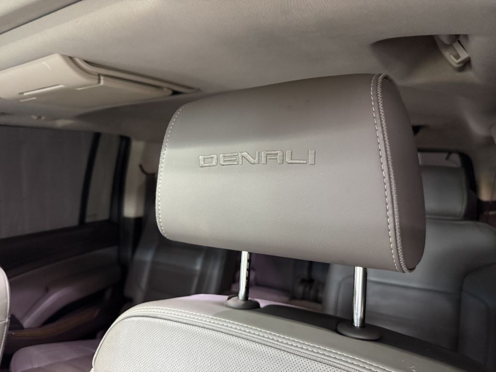 2020 GMC Yukon Image 16