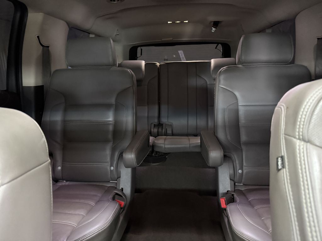 2020 GMC Yukon Image 17
