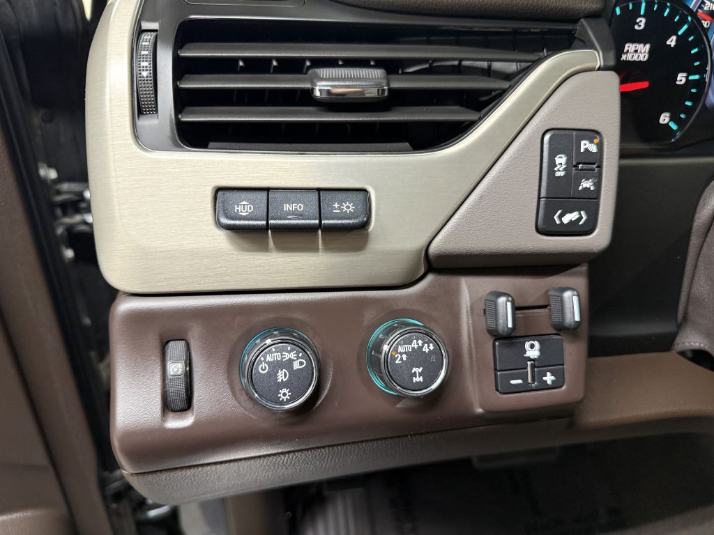 2020 GMC Yukon Image 20