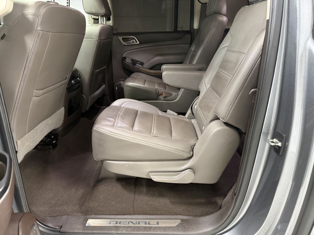 2020 GMC Yukon Image 36