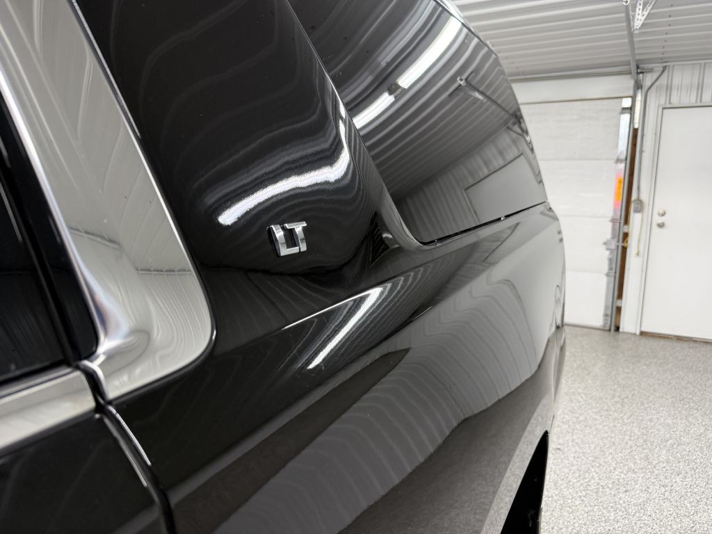 2017 Chevrolet Suburban Image 9