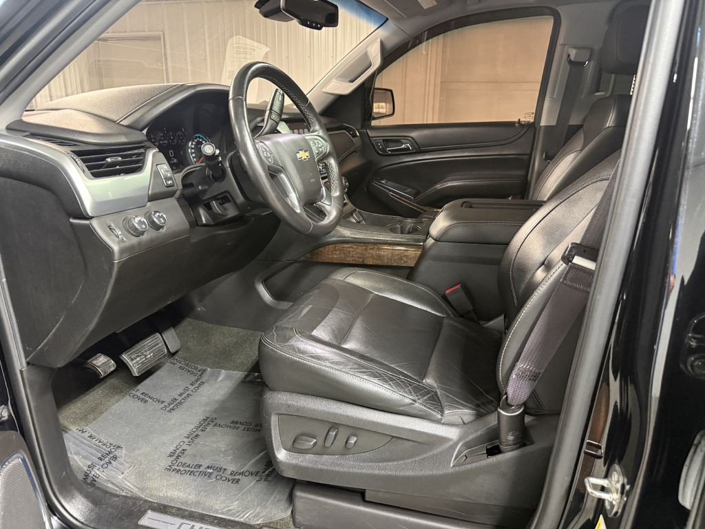 2017 Chevrolet Suburban Image 11