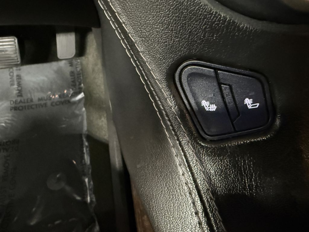 2017 Chevrolet Suburban Image 22
