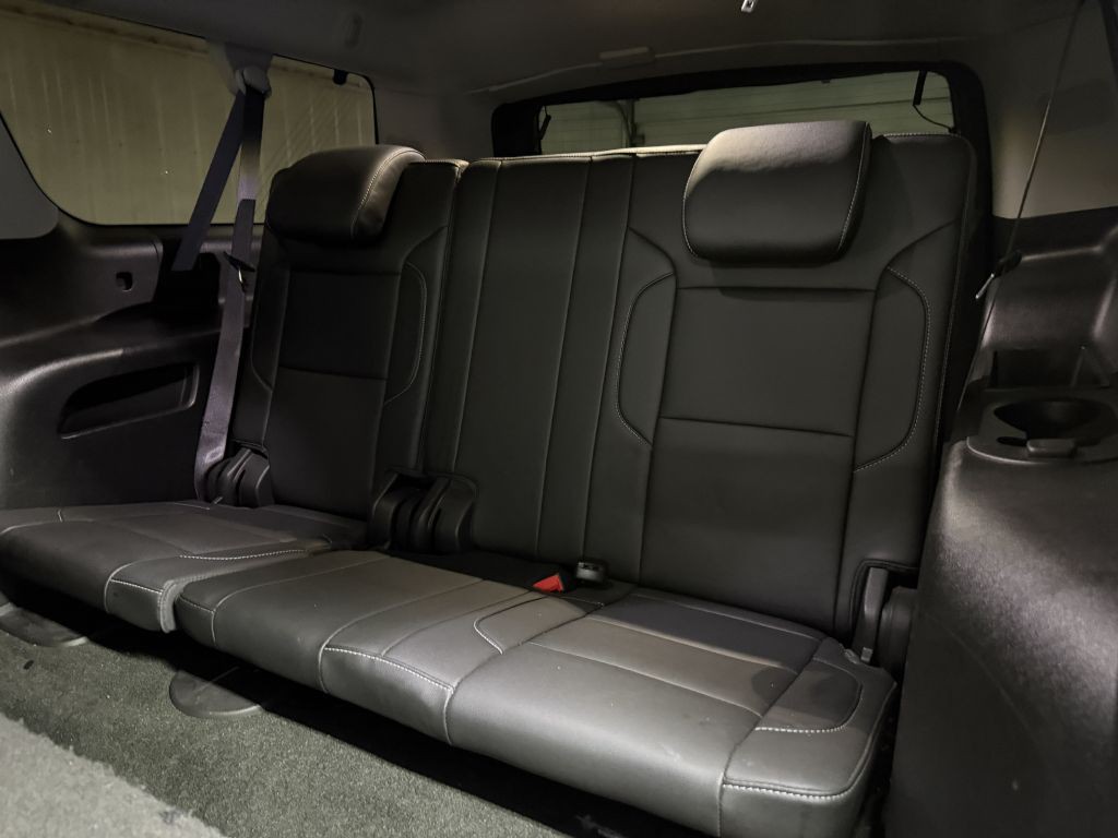2017 Chevrolet Suburban Image 30