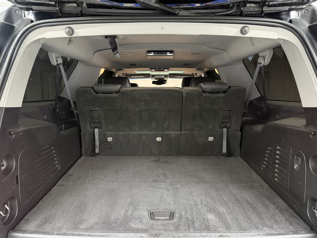 2017 Chevrolet Suburban Image 33