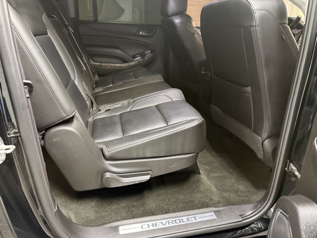 2017 Chevrolet Suburban Image 35