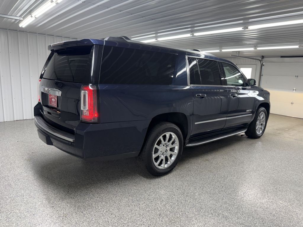 2020 GMC Yukon Image 7