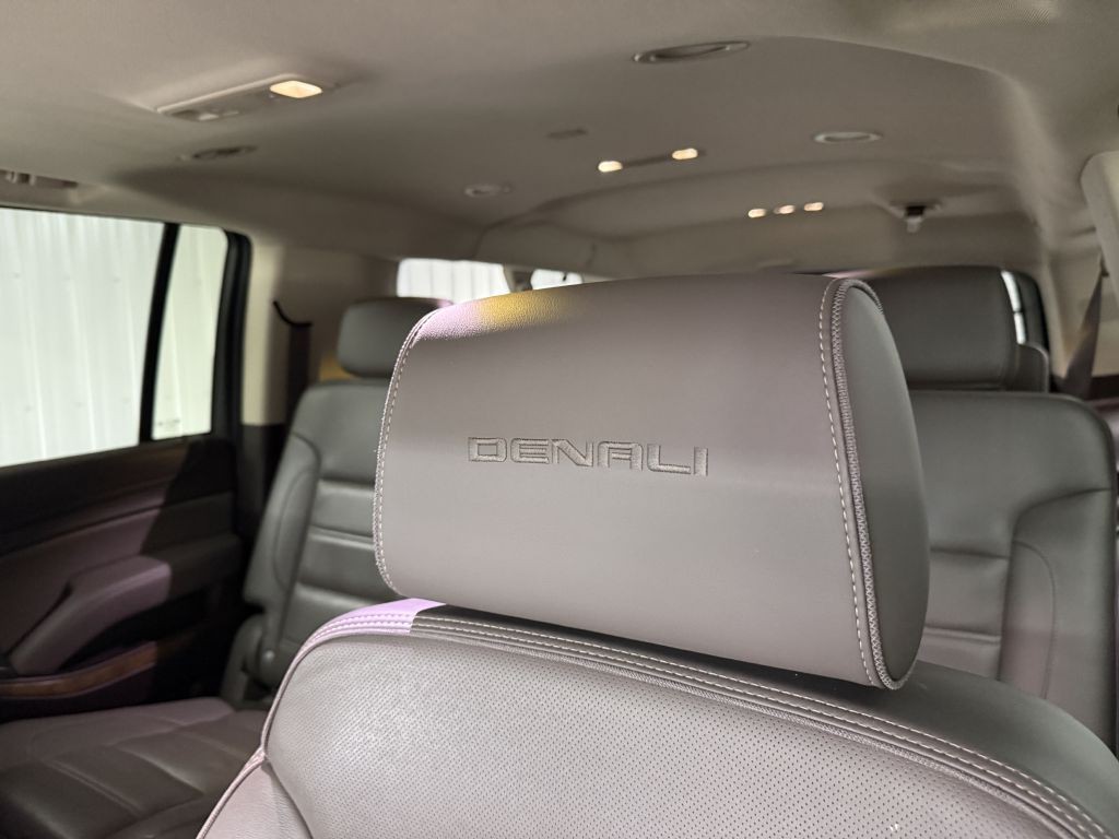2020 GMC Yukon Image 15