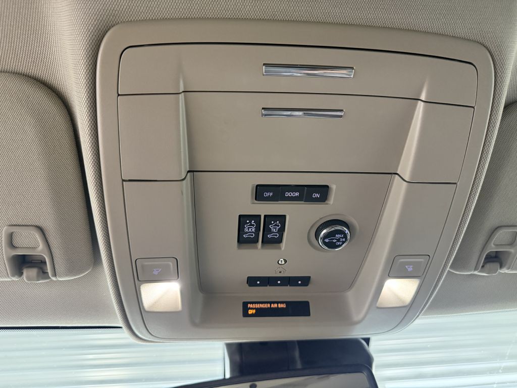 2020 GMC Yukon Image 30