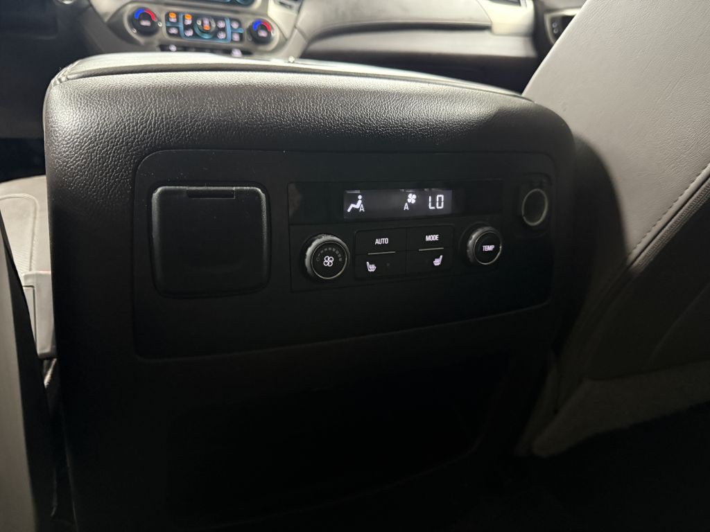 2020 GMC Yukon Image 36