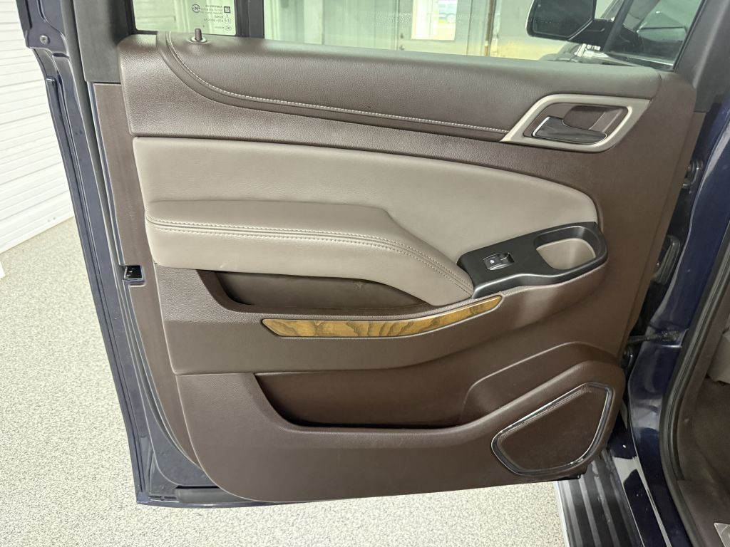 2020 GMC Yukon Image 38