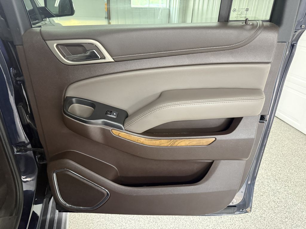 2020 GMC Yukon Image 47