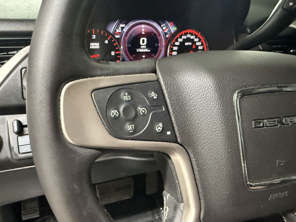 2015 GMC Yukon Image 21