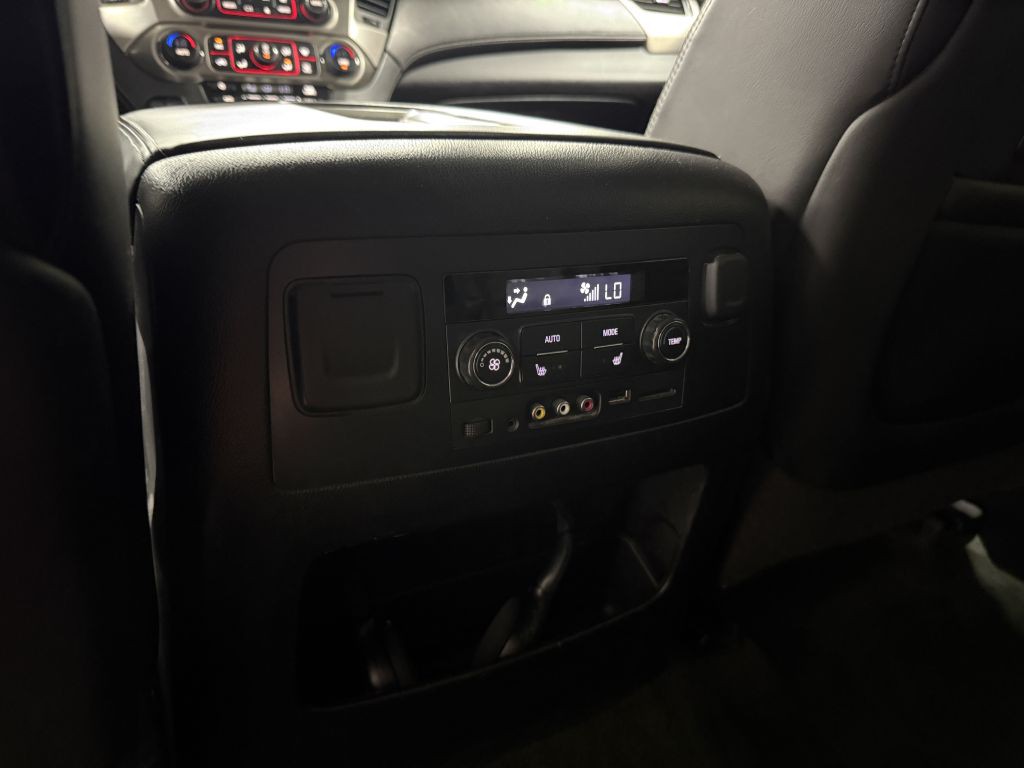 2015 GMC Yukon Image 32