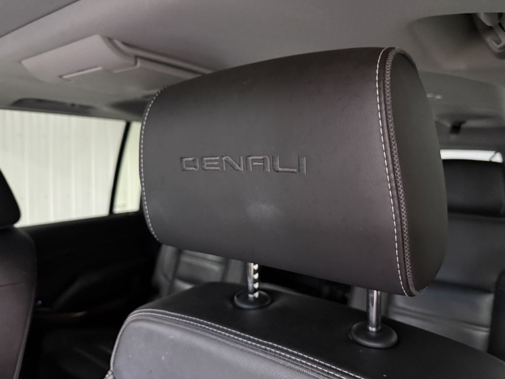 2019 GMC Yukon Image 16