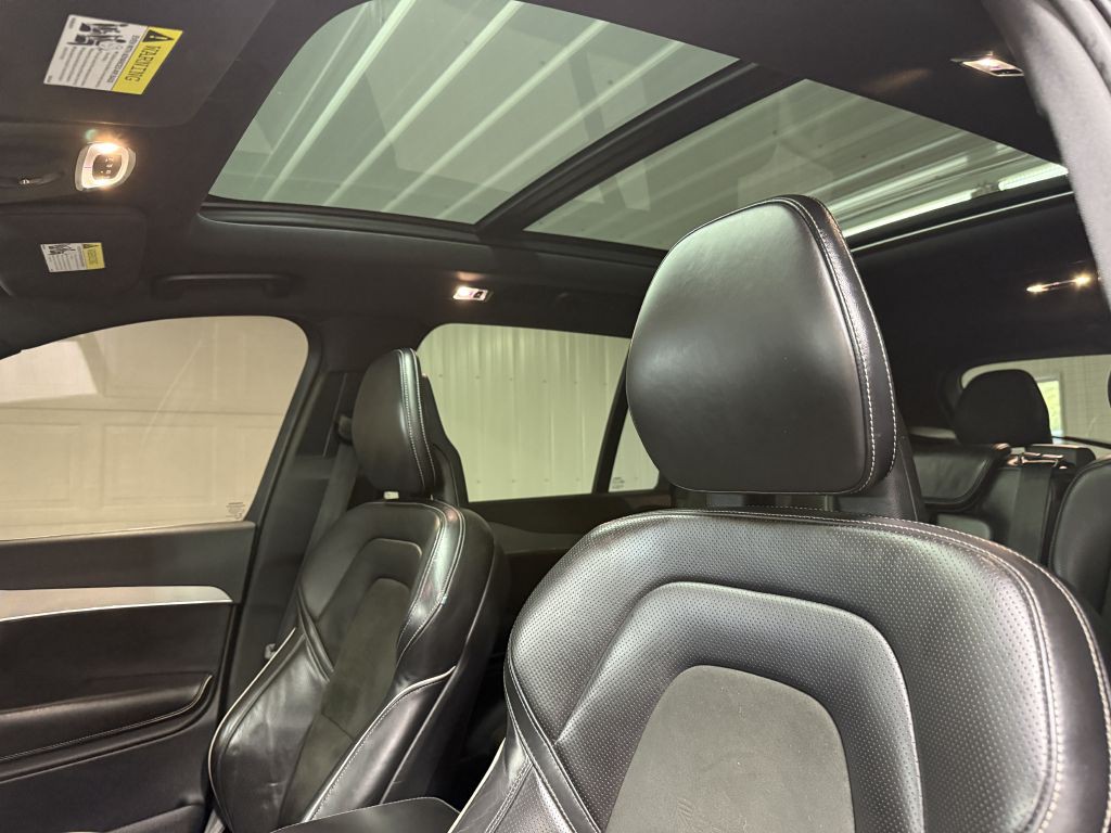 2016 Volvo XC90 Image 10