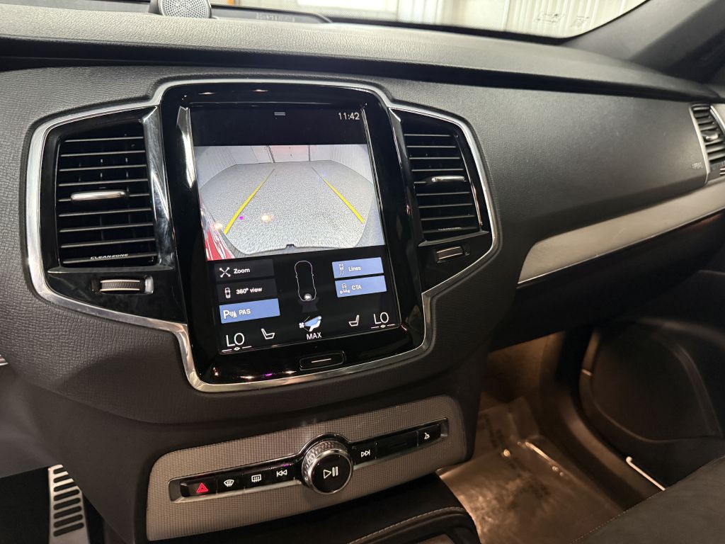 2016 Volvo XC90 Image 18