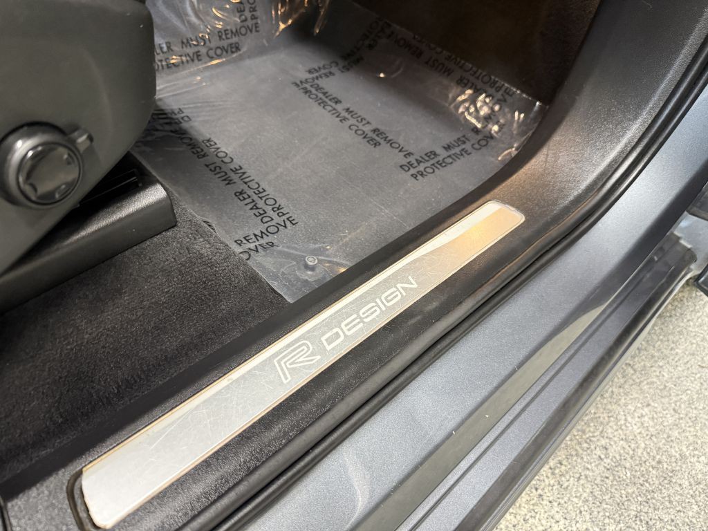 2016 Volvo XC90 Image 39