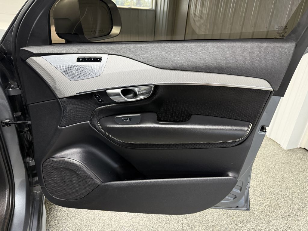 2016 Volvo XC90 Image 42