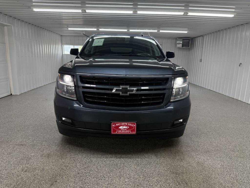 2020 Chevrolet Suburban Image 3