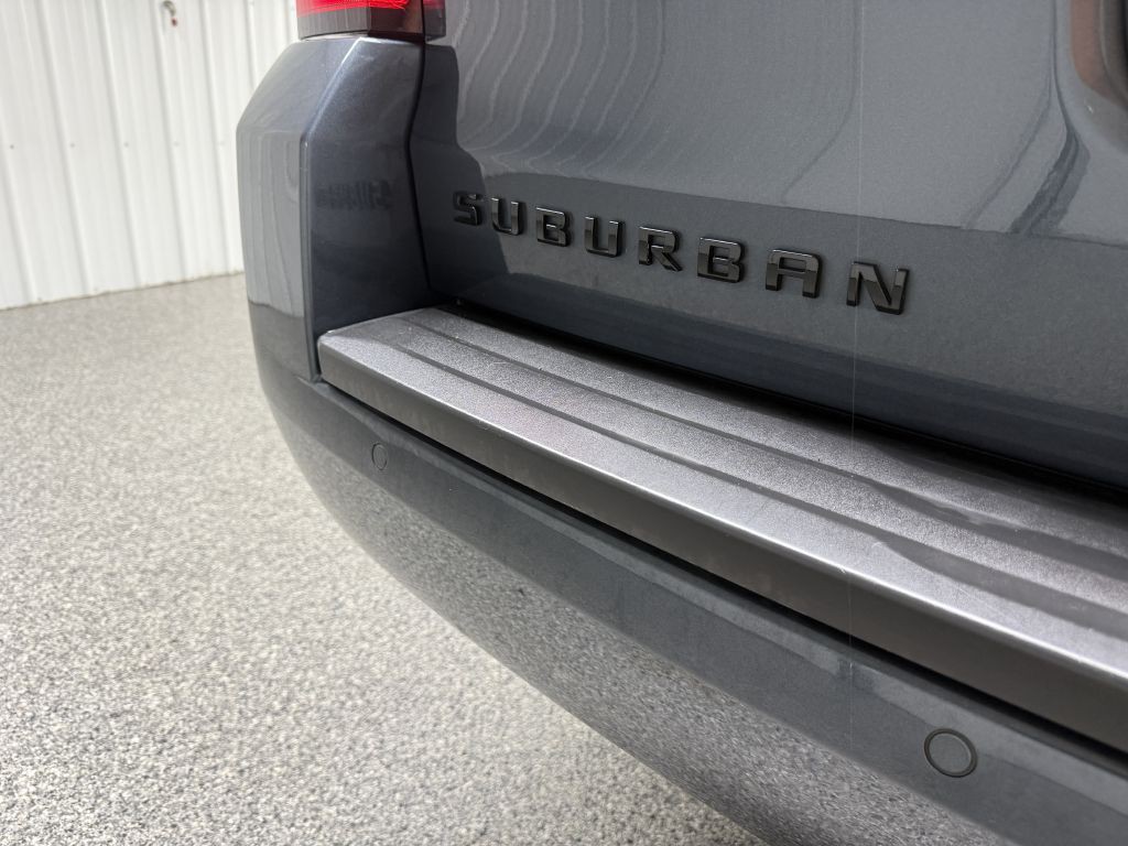 2020 Chevrolet Suburban Image 9