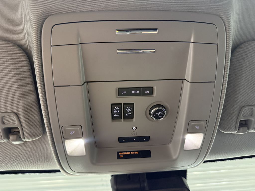 2020 Chevrolet Suburban Image 26