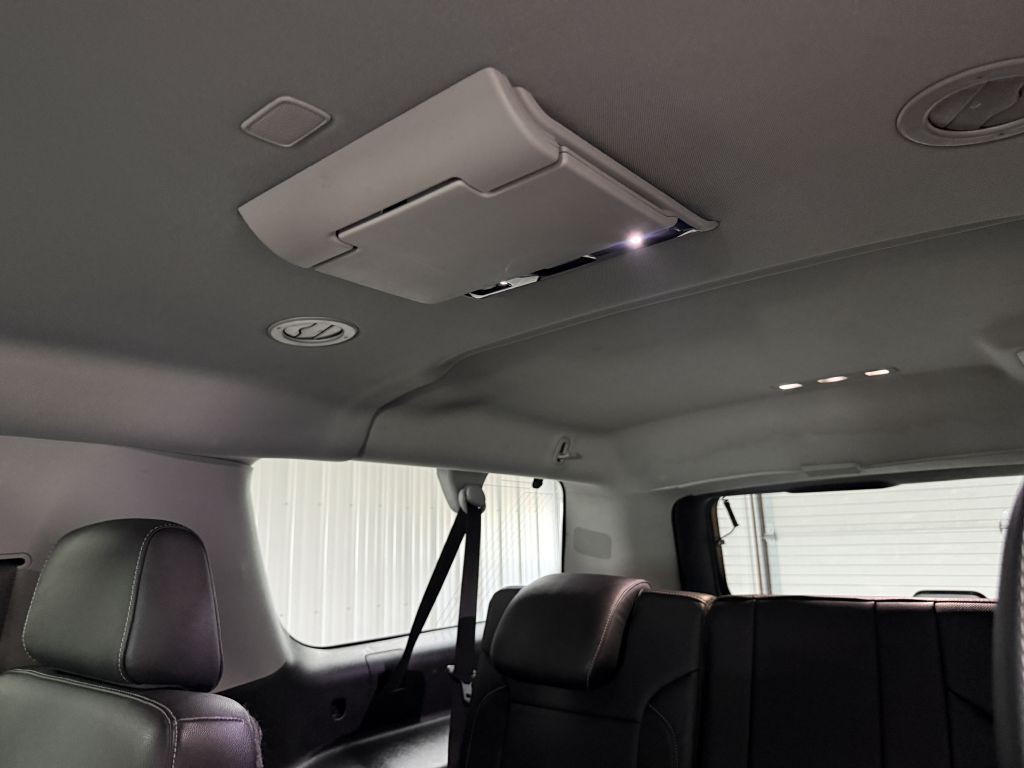 2020 Chevrolet Suburban Image 35